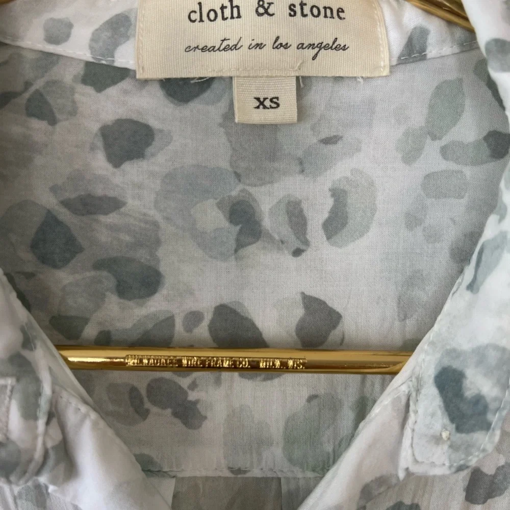 Cloth & Stone Leopard Print Button Down Top